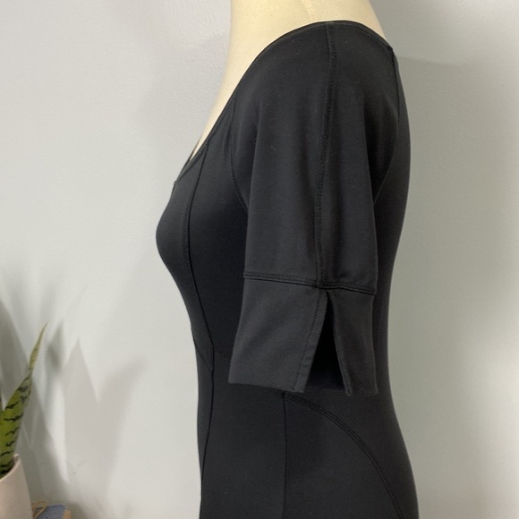 Columbia Omni-wick dress - Picture 5 of 10